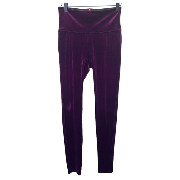 Spanx Red Velvet Leggings Size Medium - Picture 3 of 10